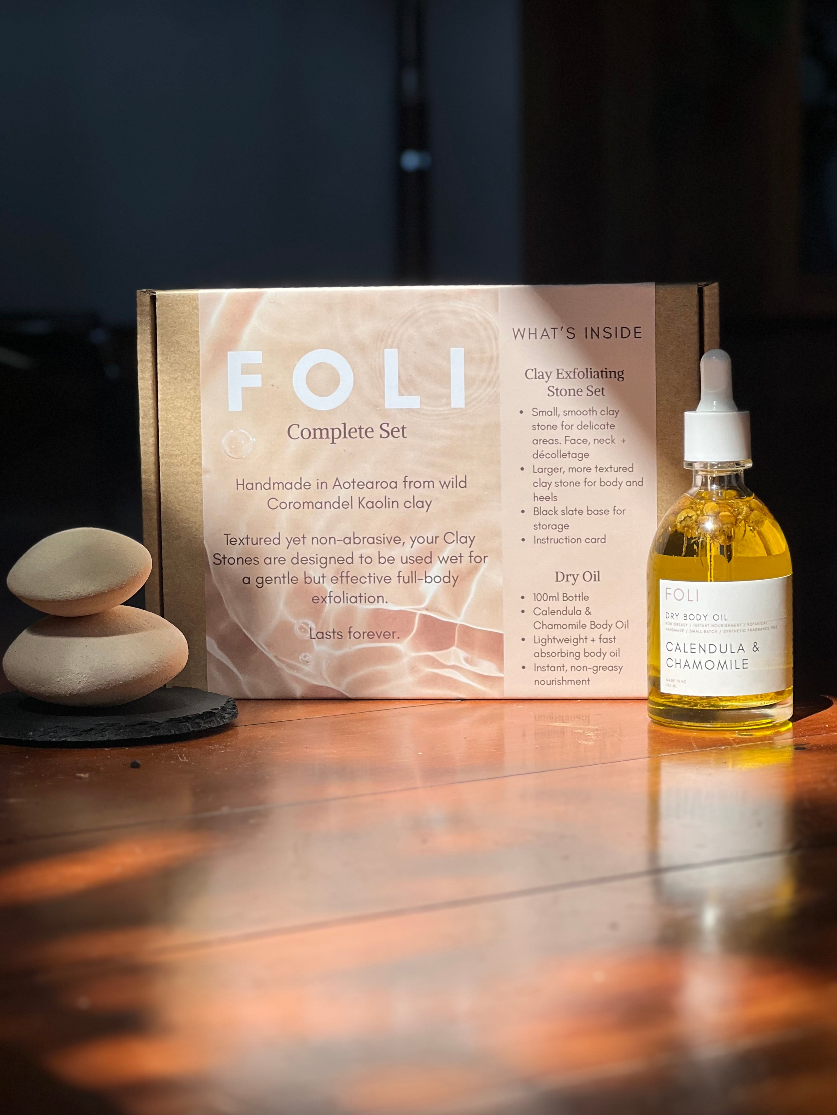 Foli Complete Set, Dry Oil + Clay exfoliating Stone Set